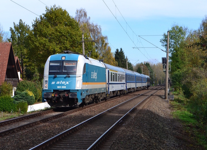 183005_141018_XL.jpg